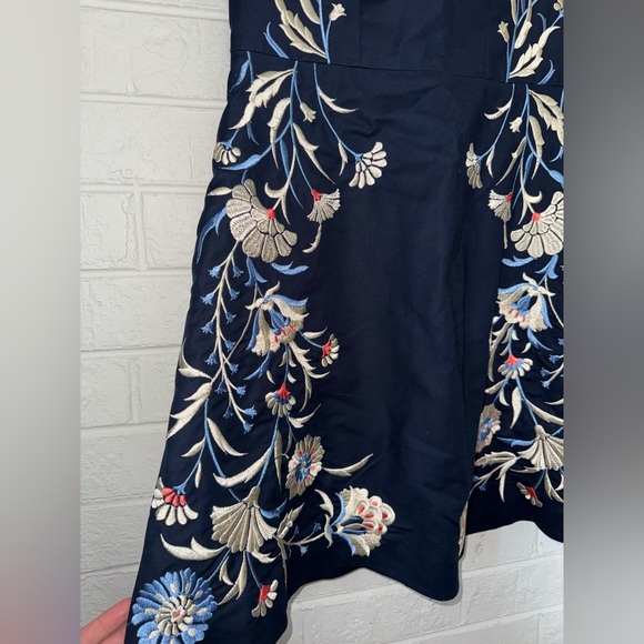 MOULINETTE SOEURS Anthropologie Bellflower Blue Embroidered dress Sz 8 ✨ - Picture 5 of 13